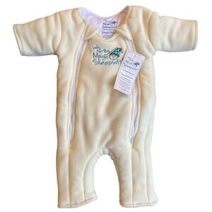 NWT Unisex Baby Merlin’s Magic Sleepsuit Yellow Fleece Size Small 3-6 Months